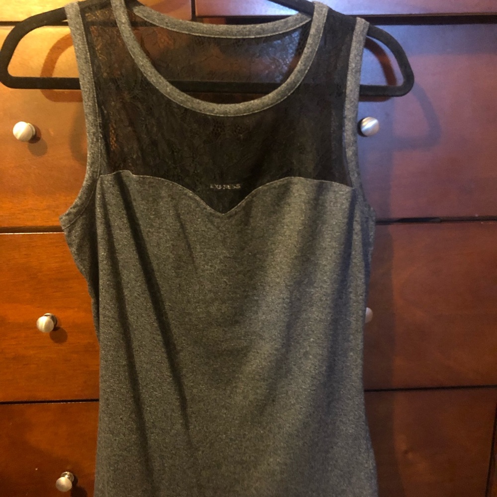Express Top - Picture 2 of 3